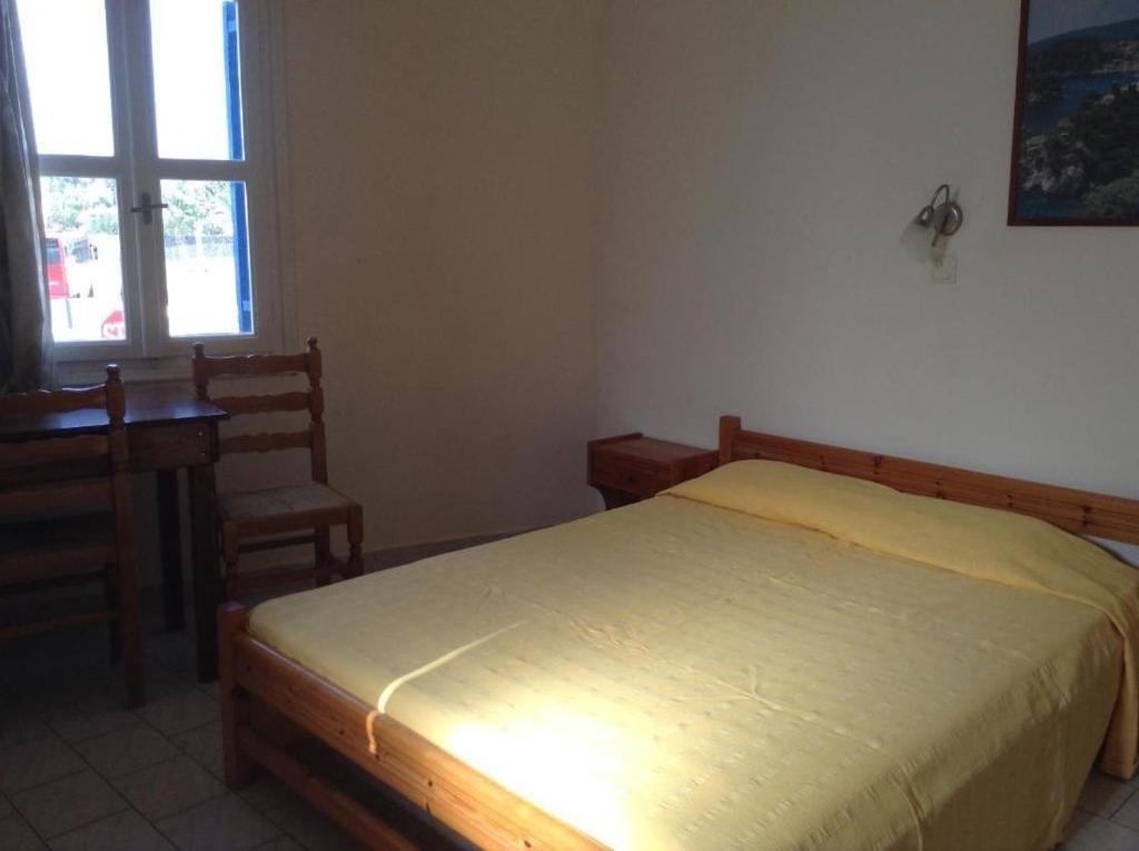 Rooms To Let Katerina & John'S Perissa  Esterno foto