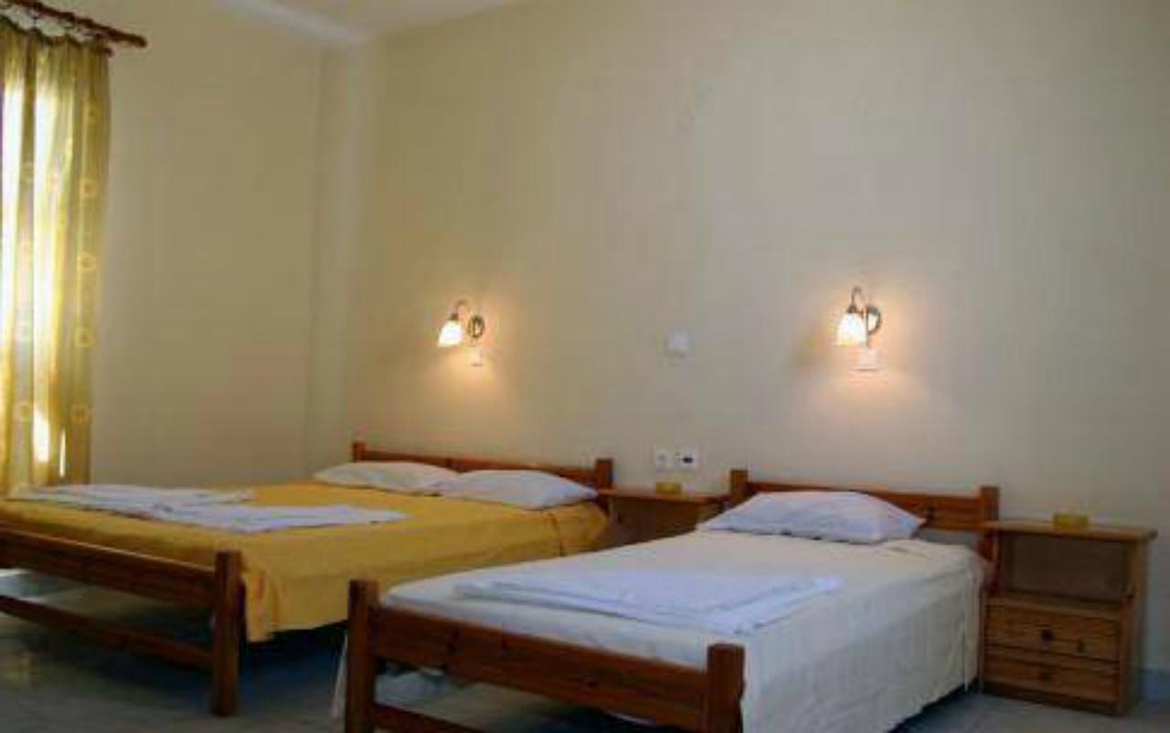 Rooms To Let Katerina & John'S Perissa  Esterno foto