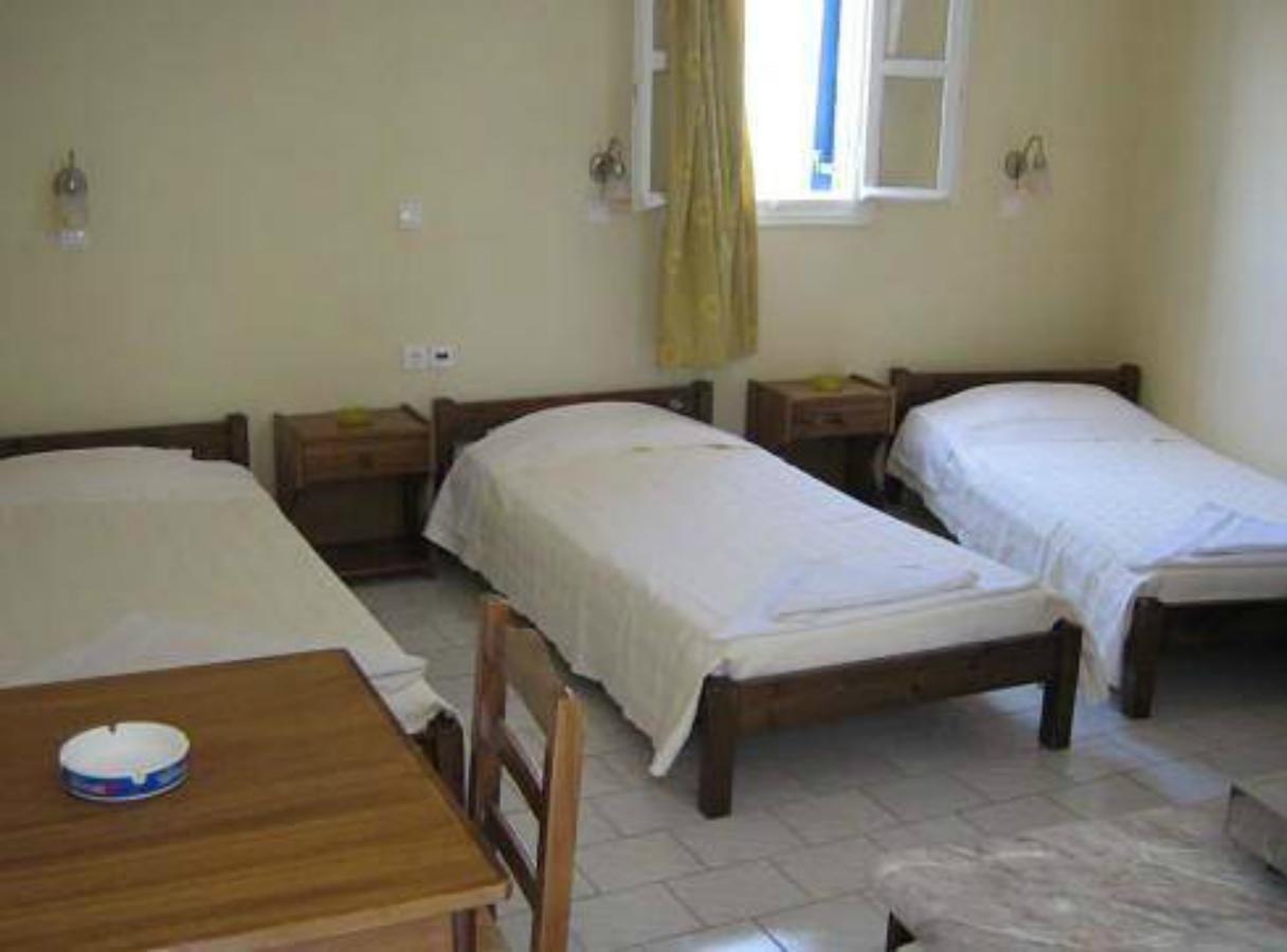 Rooms To Let Katerina & John'S Perissa  Esterno foto