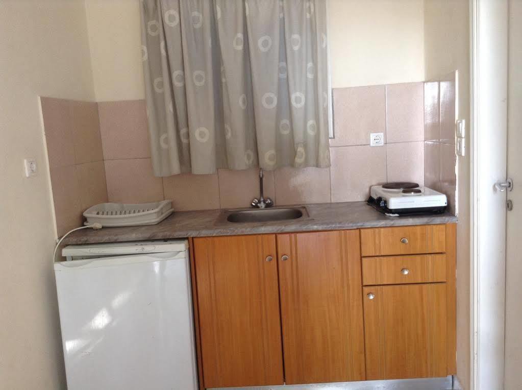Rooms To Let Katerina & John'S Perissa  Esterno foto