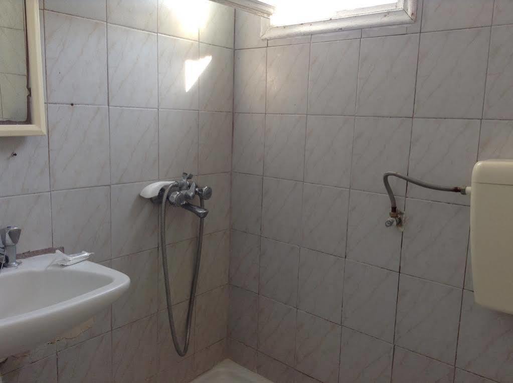 Rooms To Let Katerina & John'S Perissa  Esterno foto